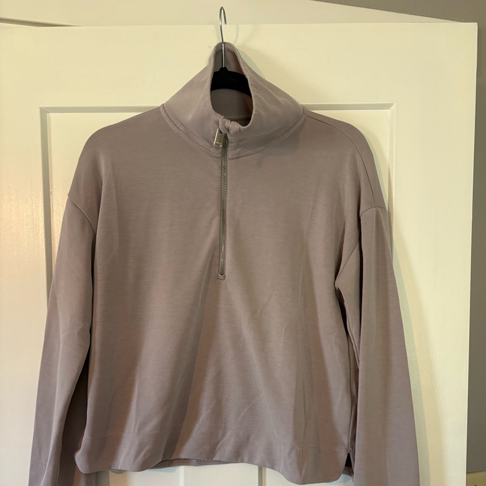 ATHLETA TINSEL PURPLE SEASOFT
QUARTER ZIP SWEATSHIRT size small